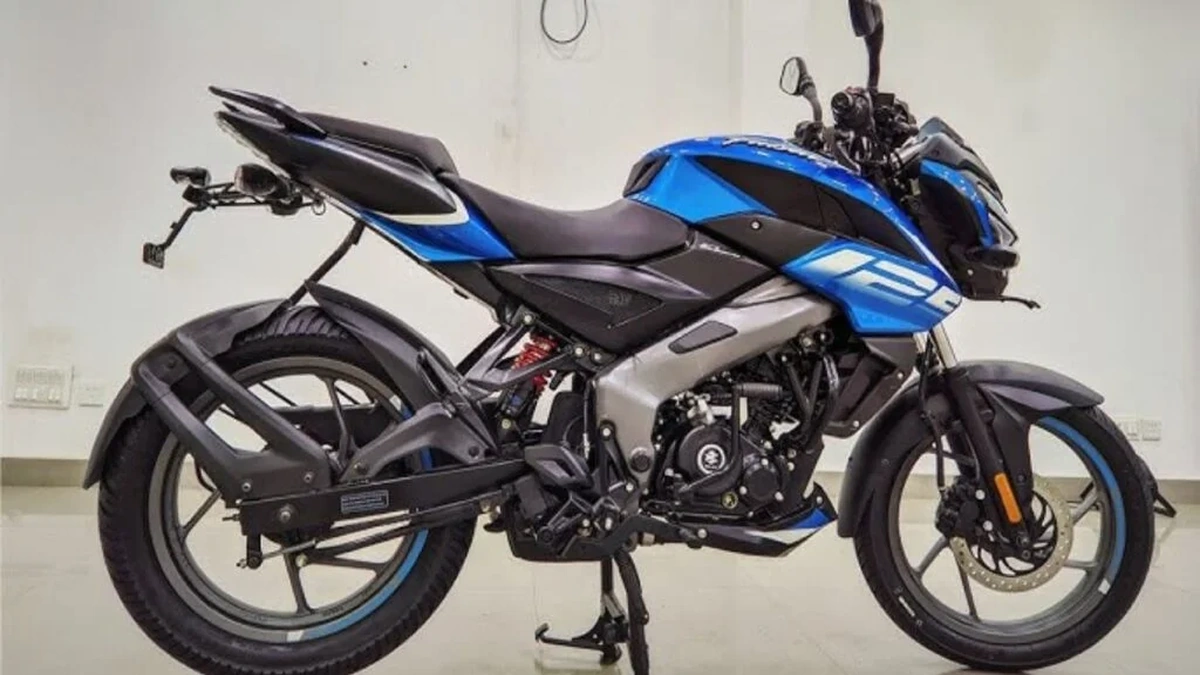 Bajaj Pulsar NS125 2025 Launched – Refined Engine, Digital Dash & Sporty Styling