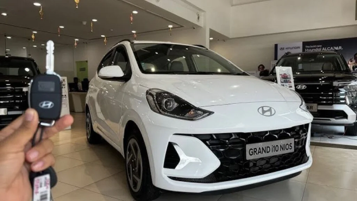 Hyundai Grand i10 Nios 2025 Launched – Premium Design, 28 km/kg Mileage & Advanced Safety