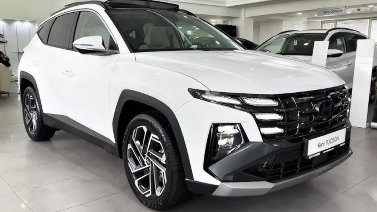 Hyundai Tucson 2025 Launched – Premium Design, Advanced Safety & Hybrid Efficiency