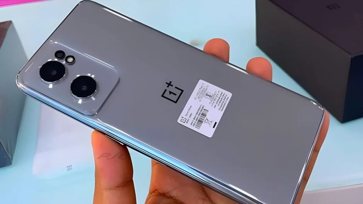 गरीबों के बजट में लॉन्च हुआ OnePlus का तगड़ा 5G फ़ोन, 12GB रैम तथा 32MP सेल्फ़ी कैमरा के साथ मिलेगा सुपर फास्ट चार्जर