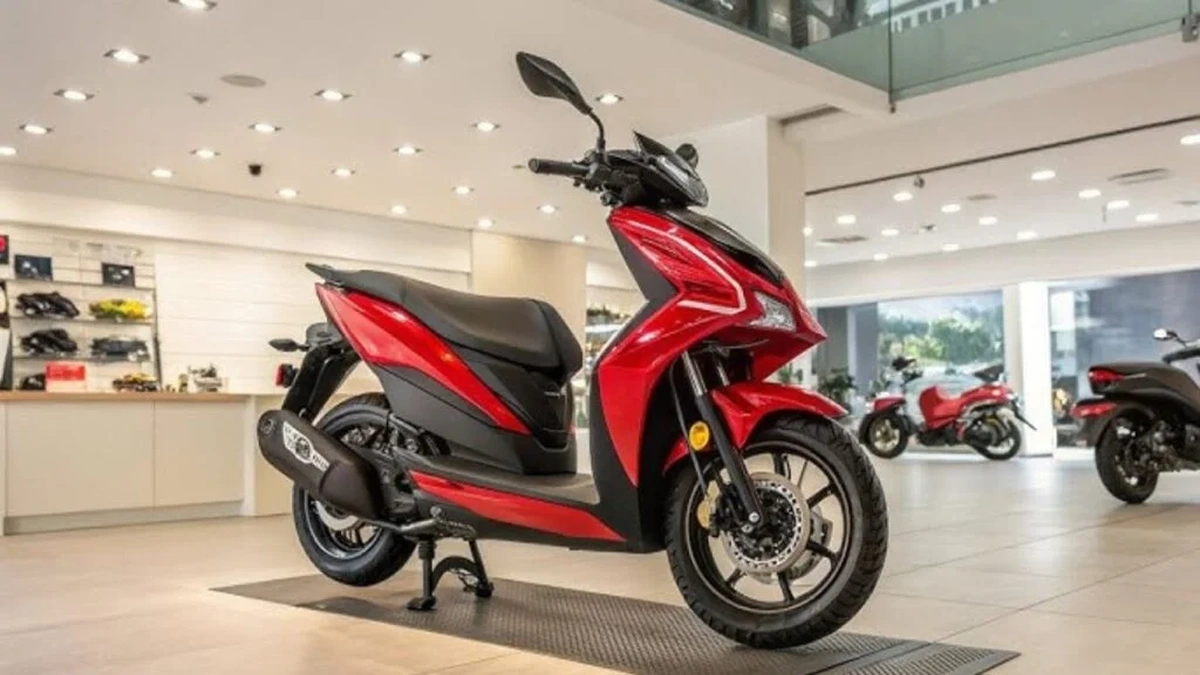 TVS Ntorq 125 2025 Launched Refined Engine, Smart Connectivity & Sporty Design