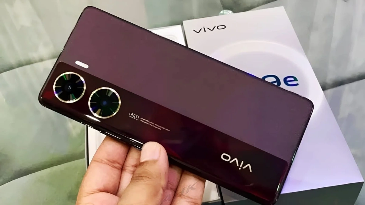 Vivo का धाकड़ 5G फोन हुआ लॉन्च, 3D Curved डिस्प्ले, 12GB रैम के साथ मिलेगा 50MP का DSLR कैमरा क्वालिटी