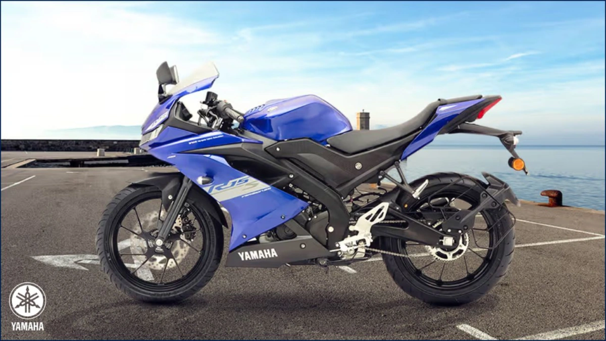 Yamaha R15 Version 2.0 with 150cc Engine and Racing Design: Grab the Deal While Stocks Last
